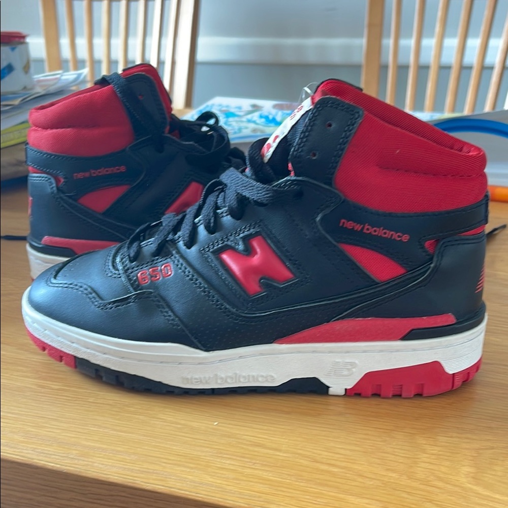 New Balance Kids' Black and Red Sneakers